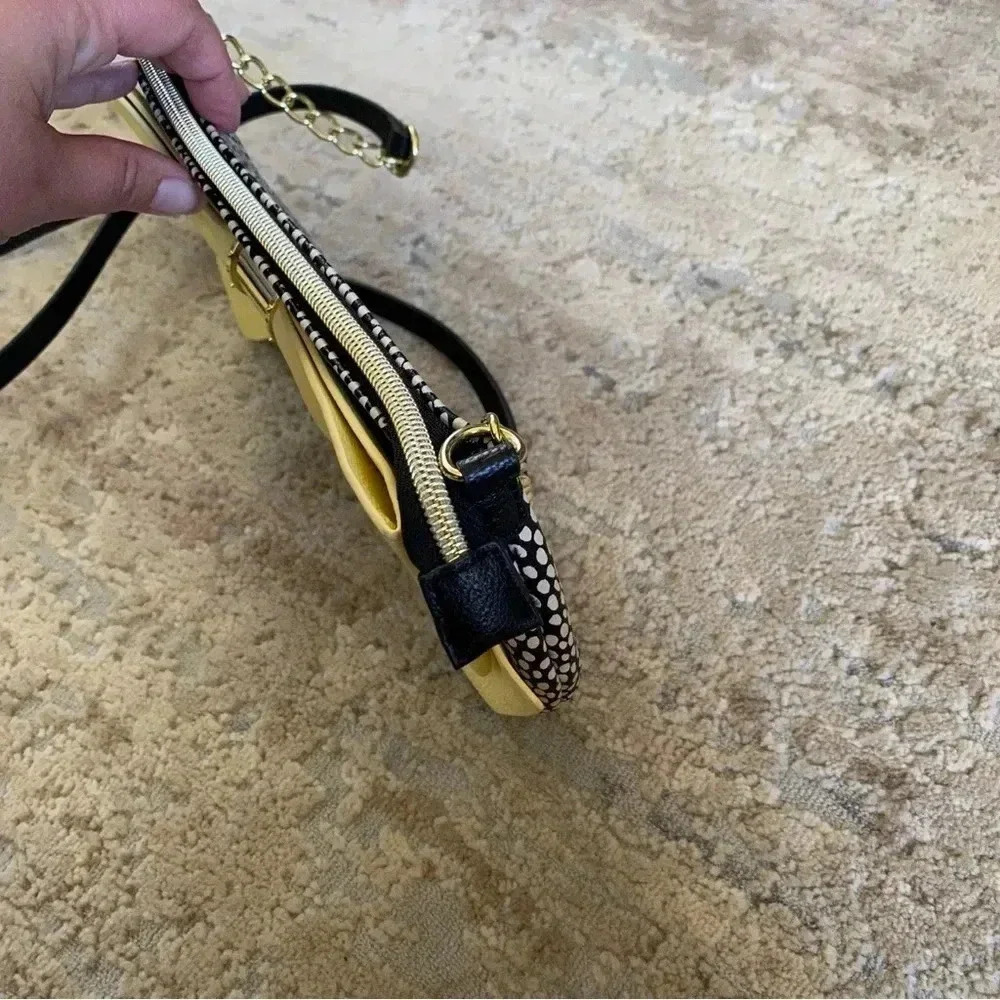 Betsey Johnson Faux Leather Large Bow Purse Handbag Crossbody Bag - Picture 5 of 12